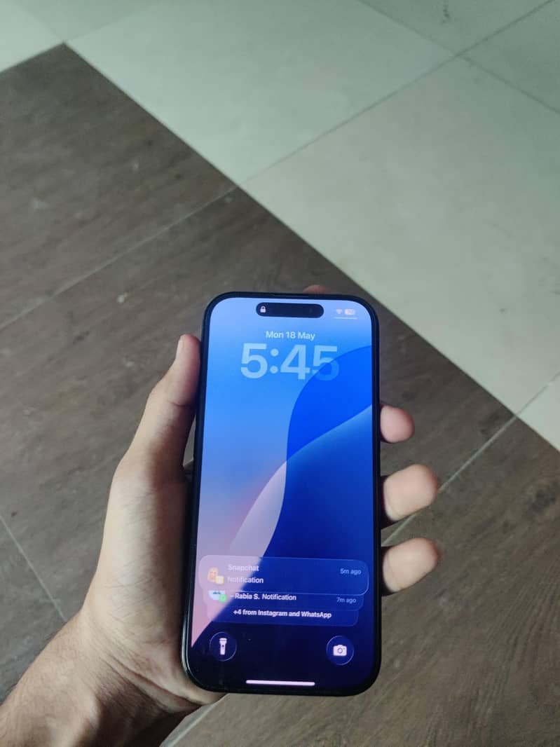 iphone 16pro with box 7