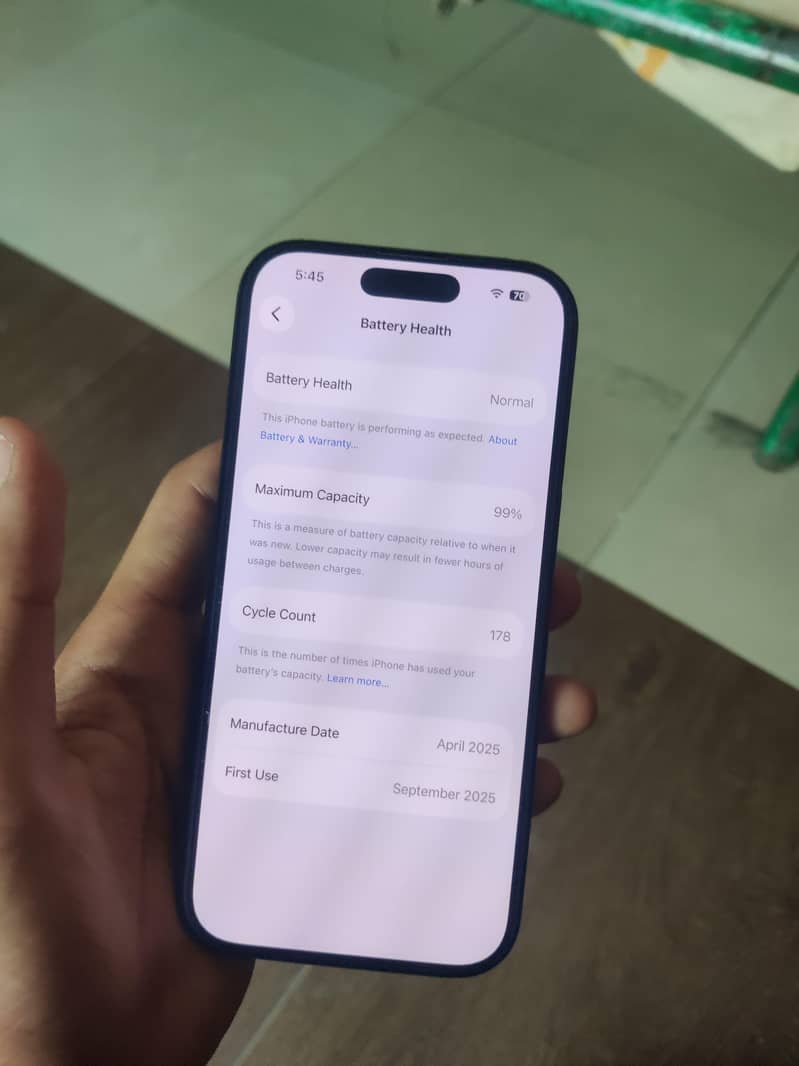 iphone 16pro with box 8