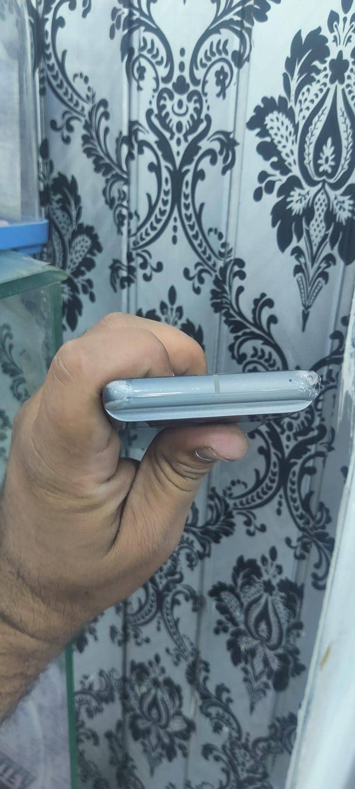 Pixel 8 4