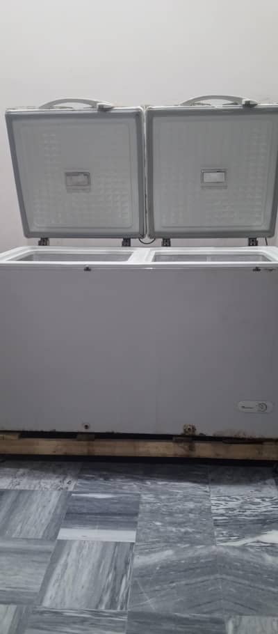 Dawlance freezer full size double door