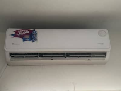 Dawlance split AC