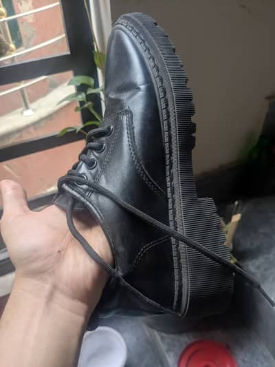 Dress shoes black