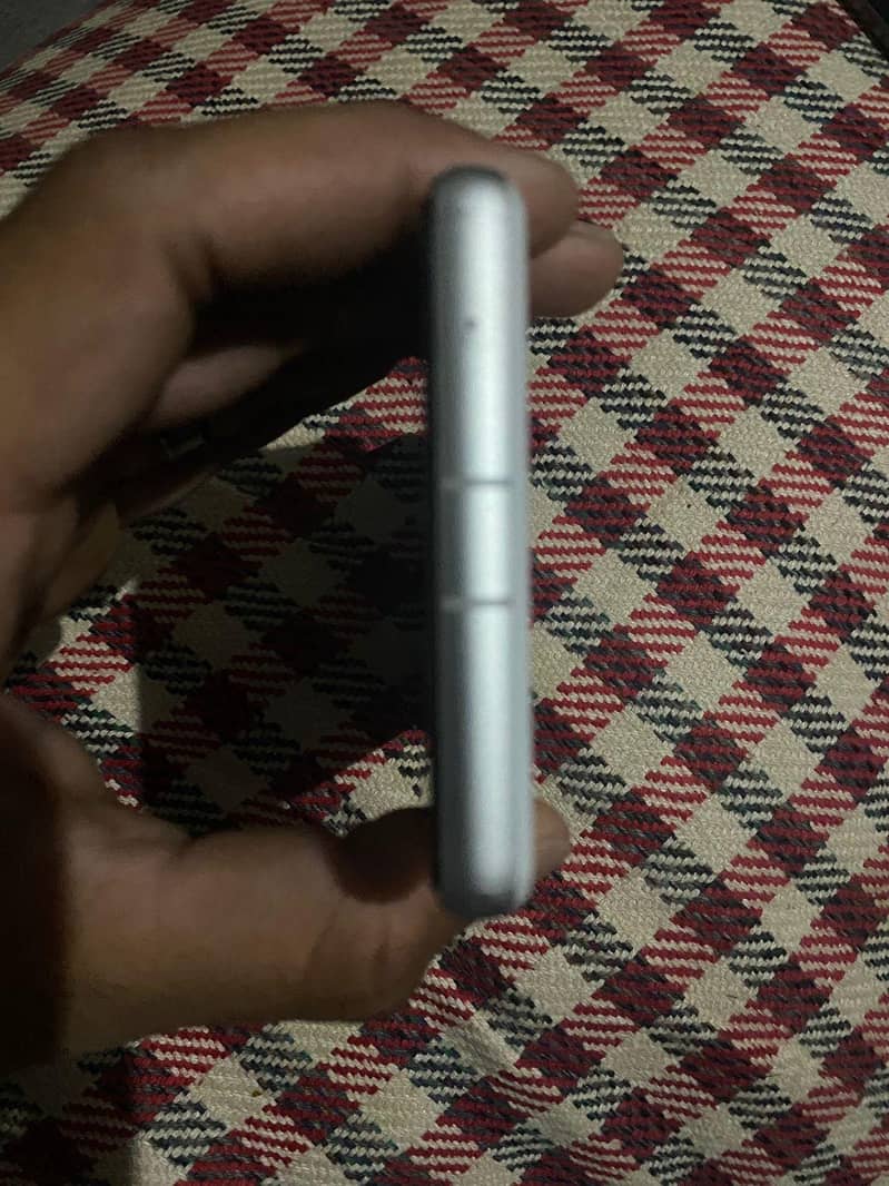 Google pixel 7a 2