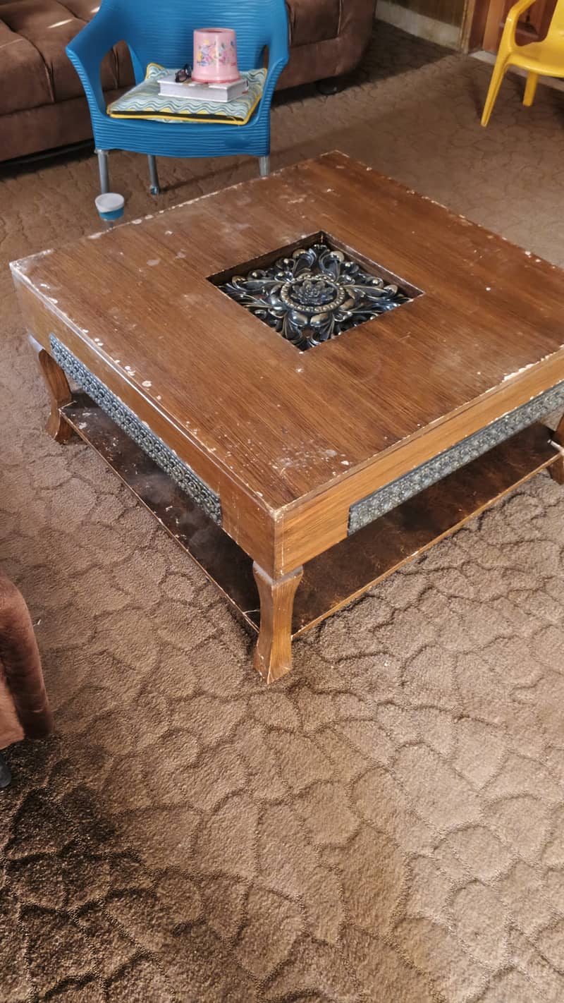 Coffee table 0
