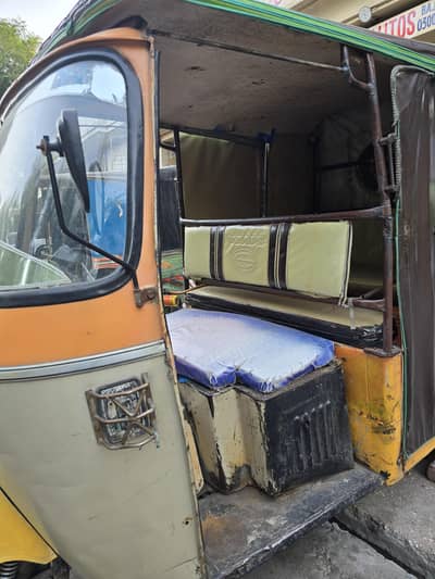 SIWA 3 SEATER RICKSHA