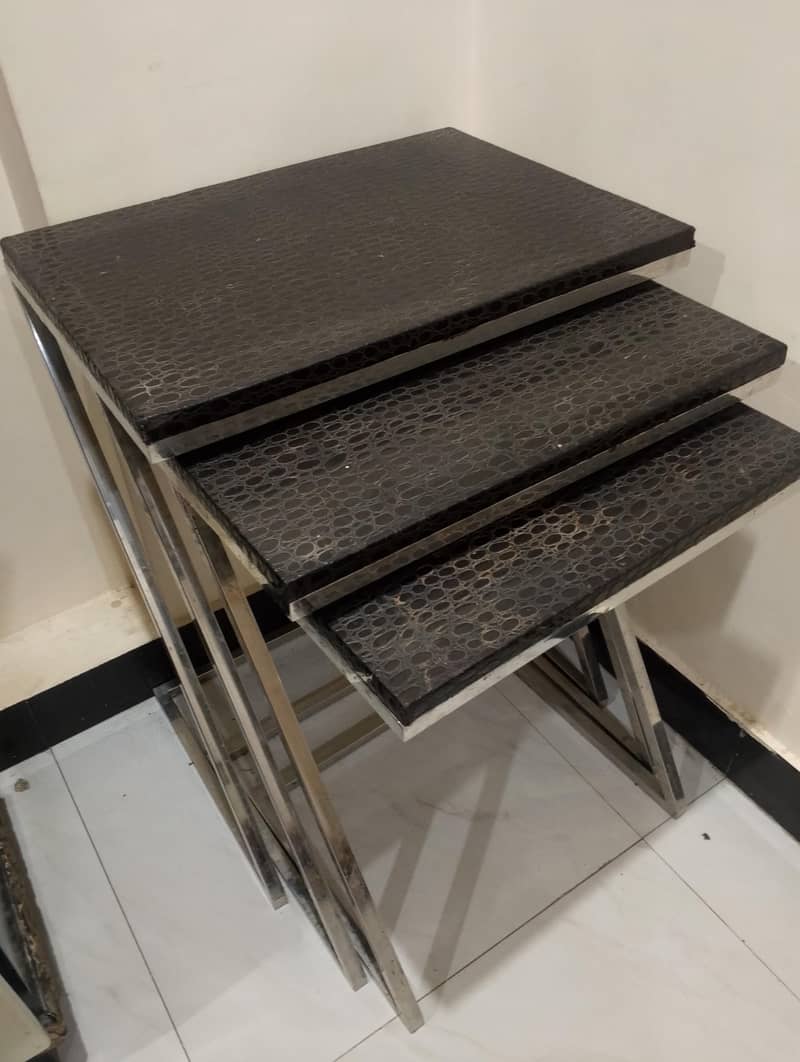leather table 1