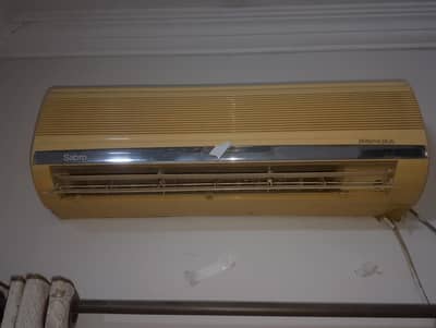 SABRO spilt AC non inverter