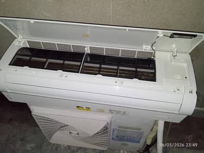 haier split Inverter A. c 1.5 ton