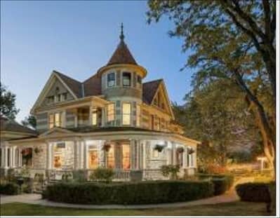 Investor Alert 1777sqy Prime Location Old House for Sale F-7 Islamabad