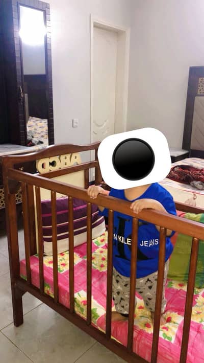 *Wooden Baby Crib for Sale