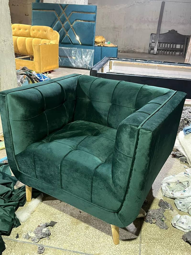Premium Sofas & Beds – Perfect Condition (10/10) 3