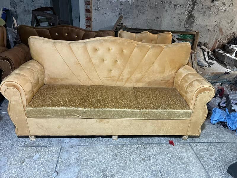 Premium Sofas & Beds – Perfect Condition (10/10) 4