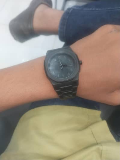 Aura watch