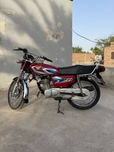 Honda CG 125 2022 Model Red colour