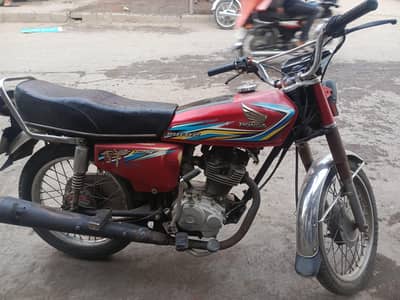 Honda 125 all orgnal bike copy be ha all ok