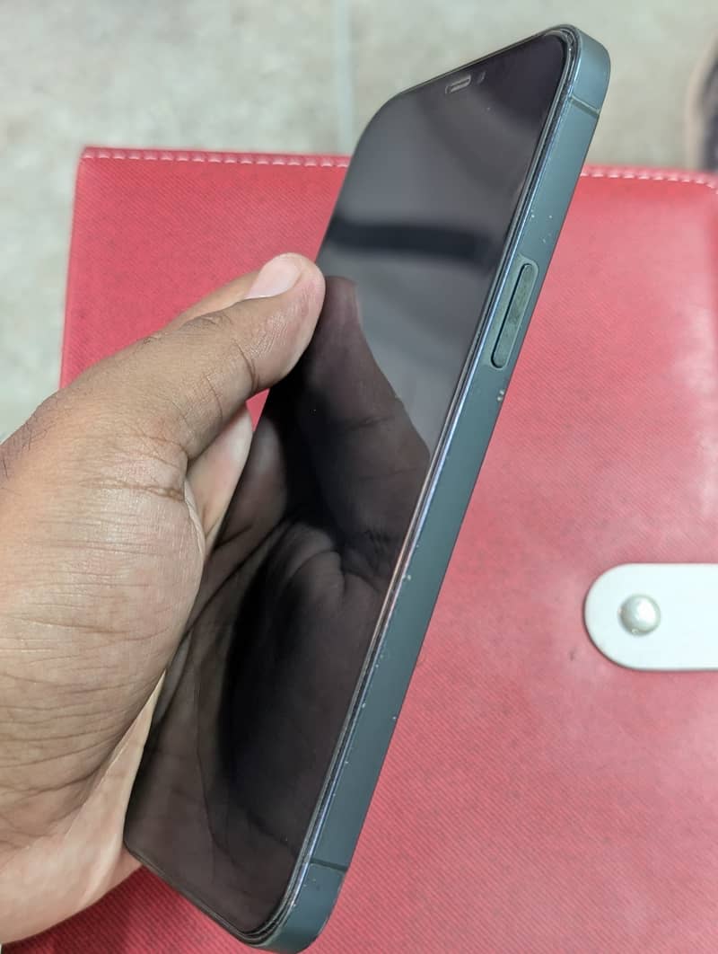 iPhone 12 pro max 6