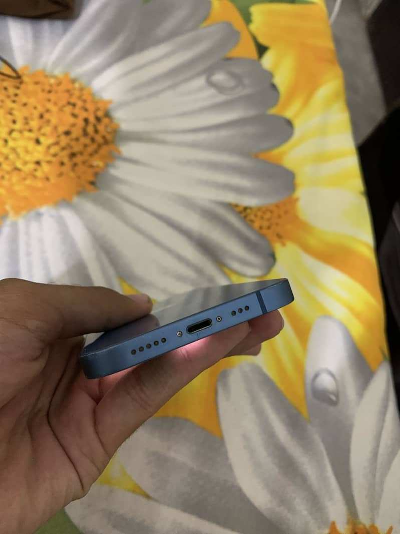 iPhone 13 2