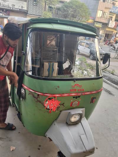 auto riksha new asia saaf condition all documents clear 03249472468