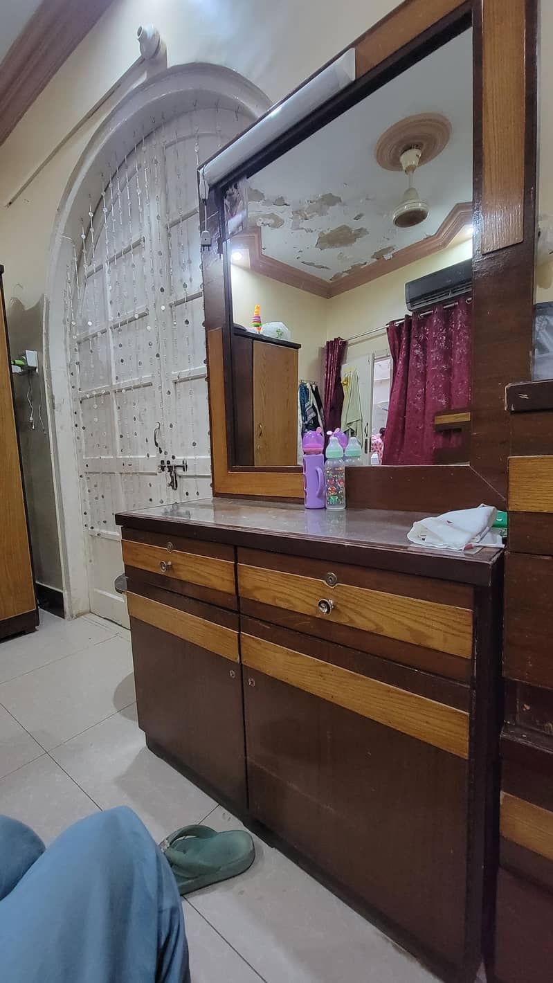 Dressing table 1