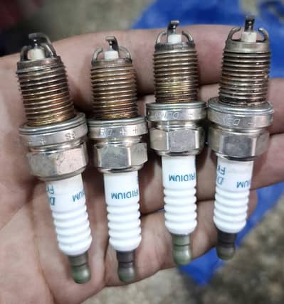 Toyota AQUA sparking pluge