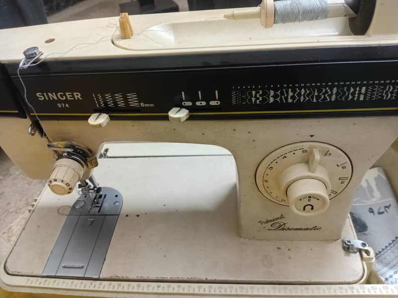 sewing machine 5