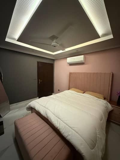 Premium 01 Bed Apartment Bahria Town Lahore on per day rent