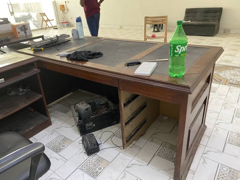 Modern Table 2