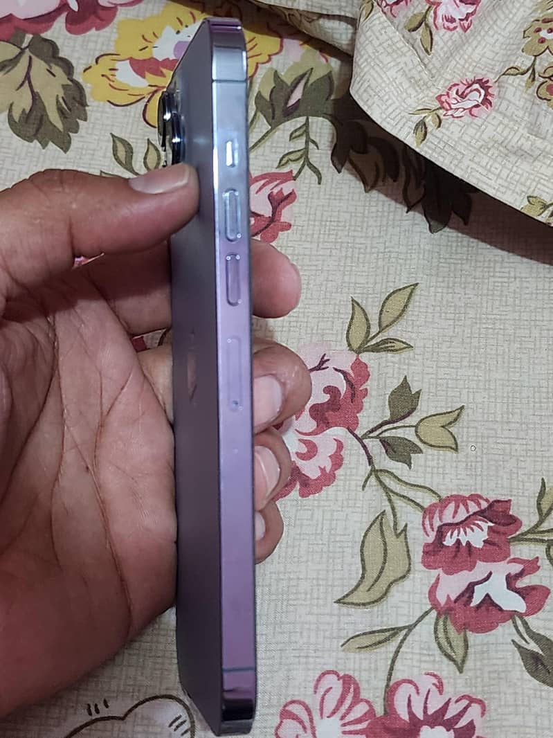 iPhone 13 Pro Max 6