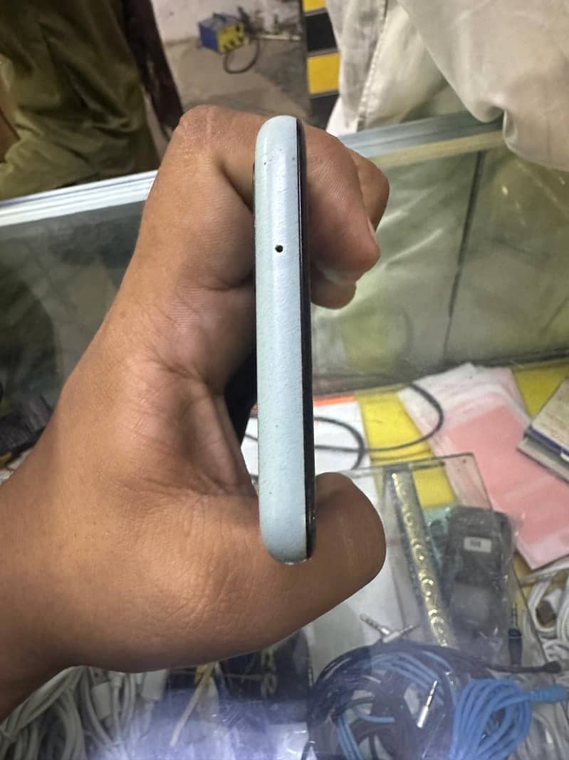 Google Pixel 5a 3