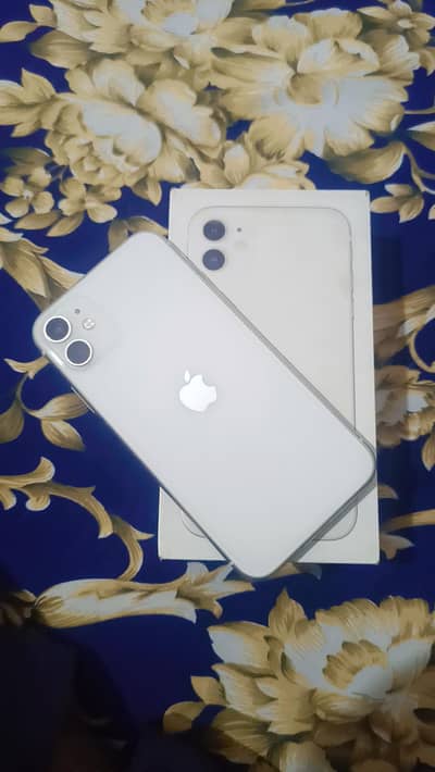 iphone 11 factory unlocked with box