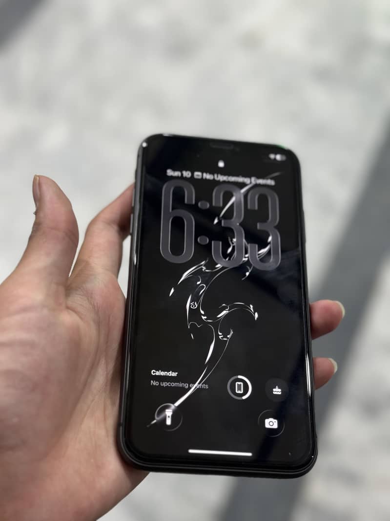 iPhone 11 3