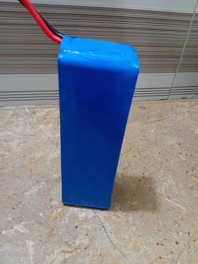12v 5ah To 40amp batteries available