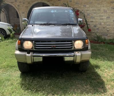 Mitsubishi Pajero 2.5 D