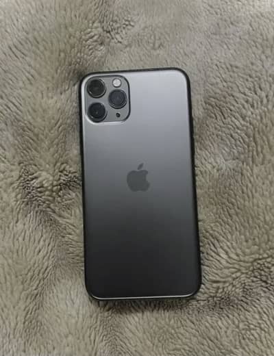 Iphone 11 pro 64 gb factory unlock 10/10  battery service64% no exchan