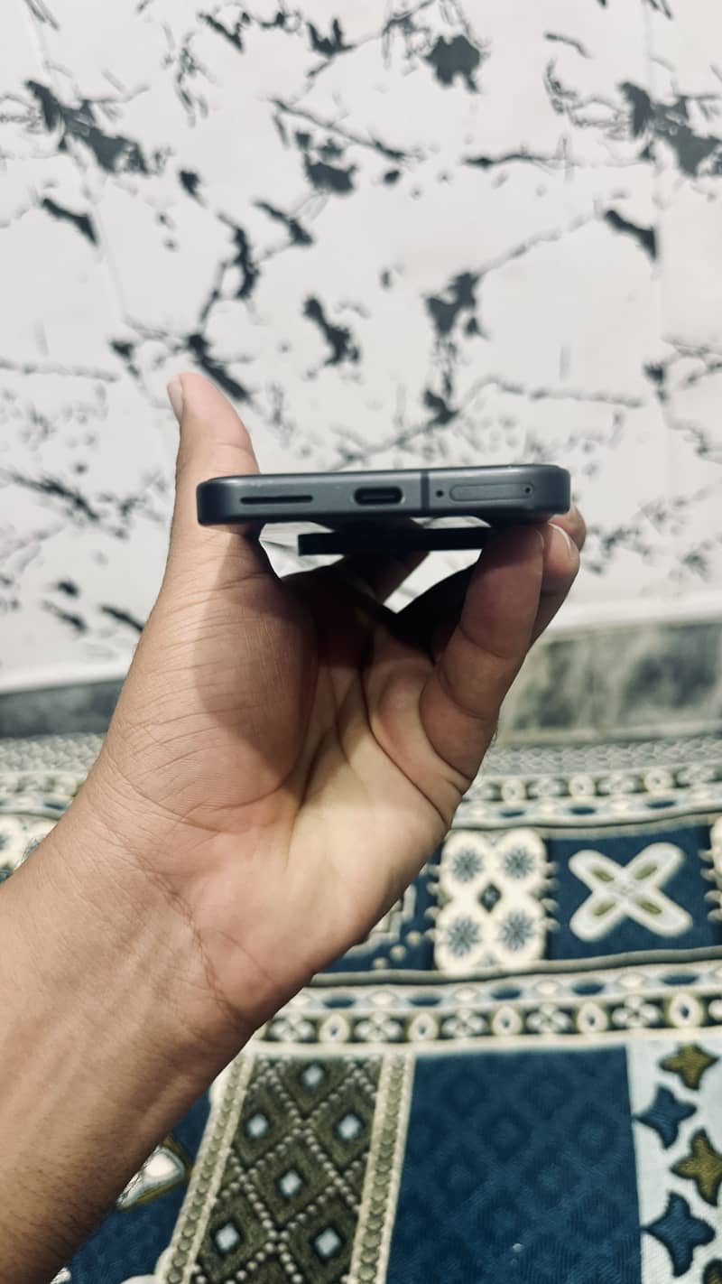 Google pixel 9 4