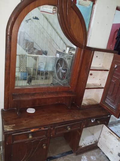 Dressing table for sale