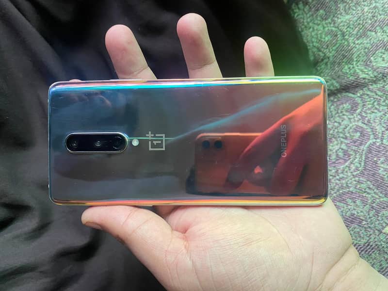 ONE PLUS 8 0