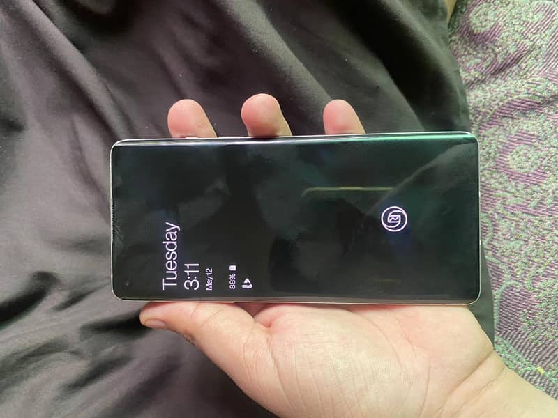 ONE PLUS 8 1