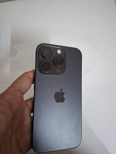 iPhone 15 pro 85 BH