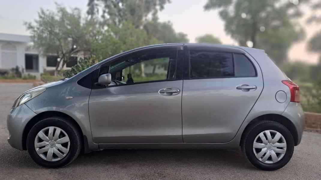 Vitz 2006 3