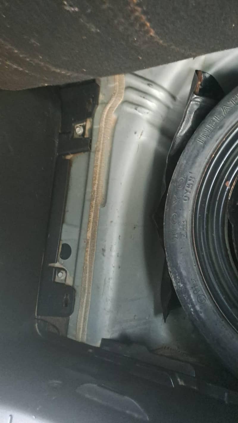 Vitz 2006 14