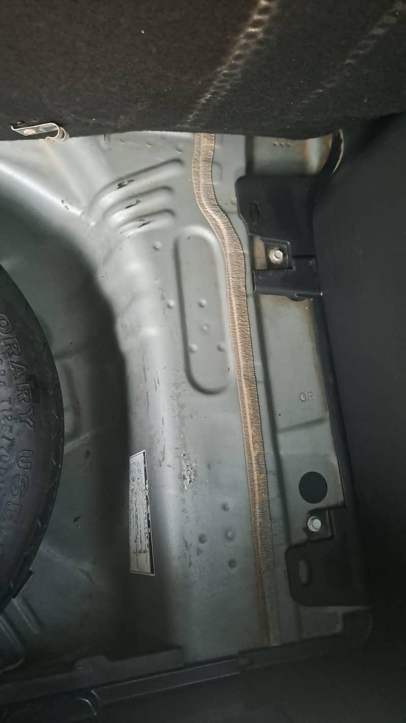 Vitz 2006 15