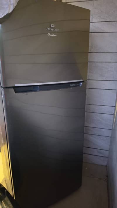 Dawlence signature inverter fridge , like new