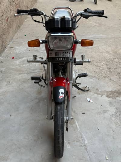 YAMAHA JUNOON