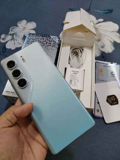 Techno common 40 pro 16GB ram 256 GB memory. 0335=7330=115