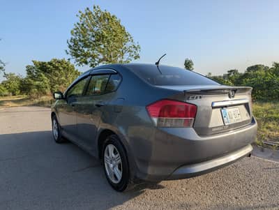 Honda city 2009 model for Sale in excellent condition.