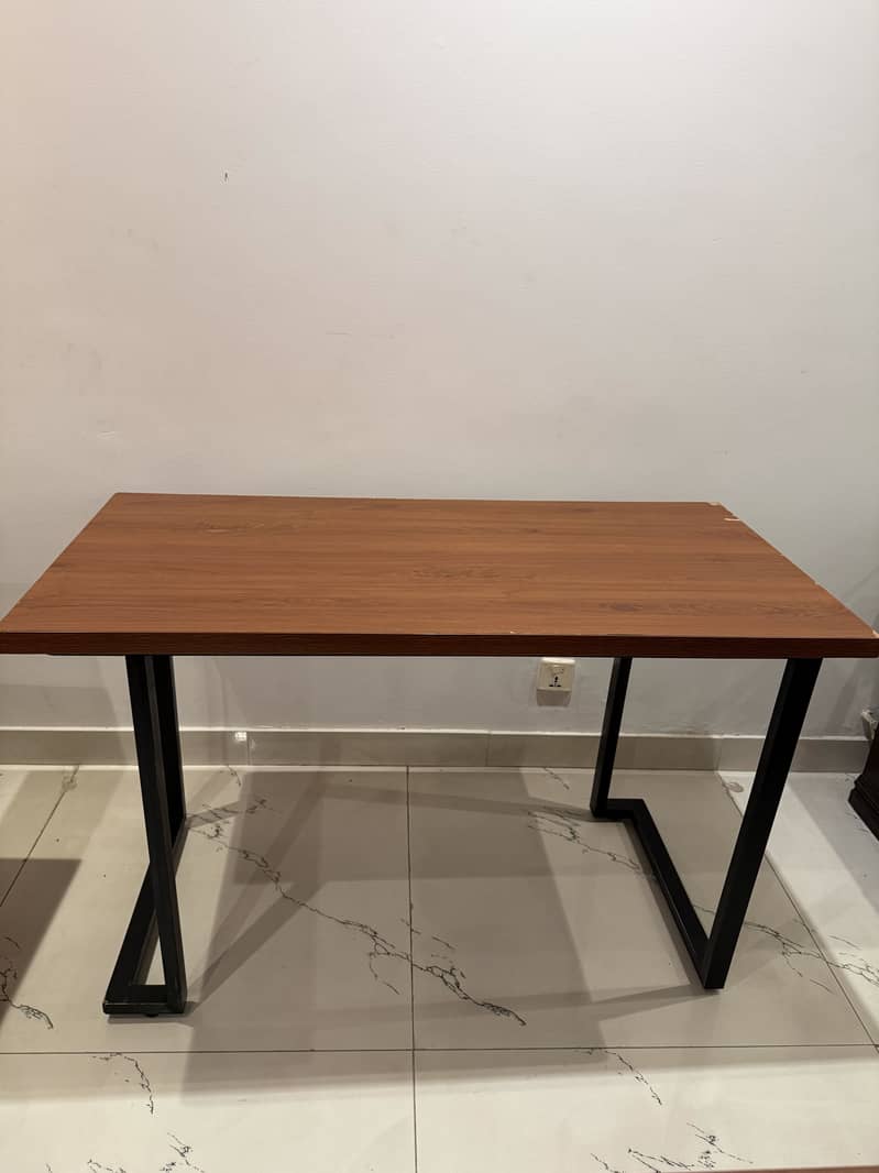 Dining tables 5