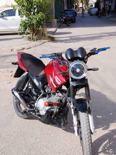 YBR G 125