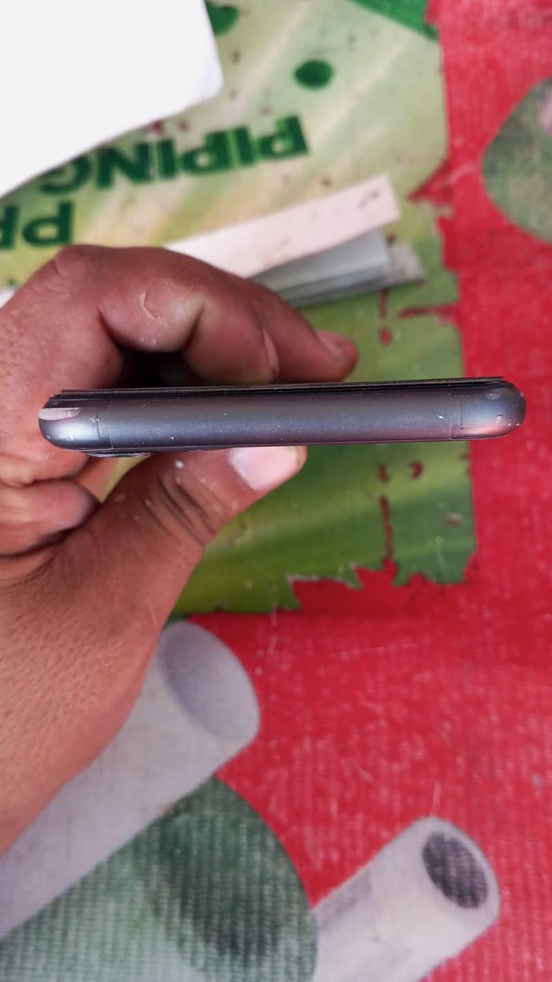 iphone 11 3
