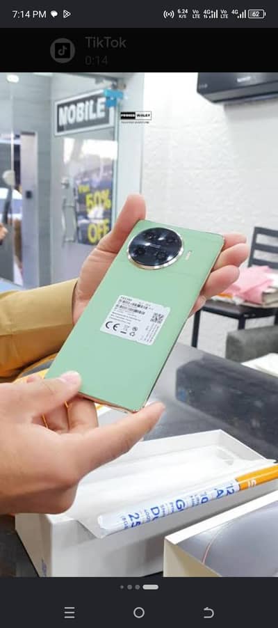 Tecno spark 20 pro plus